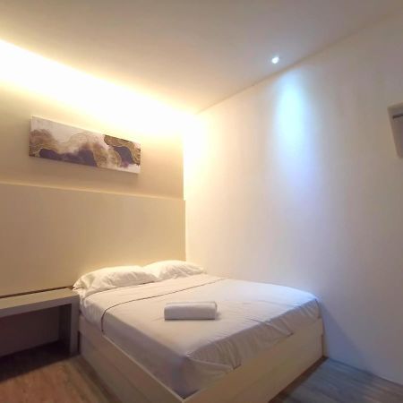 Maco Inn Austin Heights @جوهر بهرو المظهر الخارجي الصورة